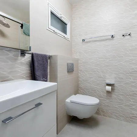 Geranios 110 * Playa de las Americas (Tenerife)