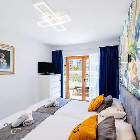 Geranios 110 * Playa de las Americas (Tenerife)